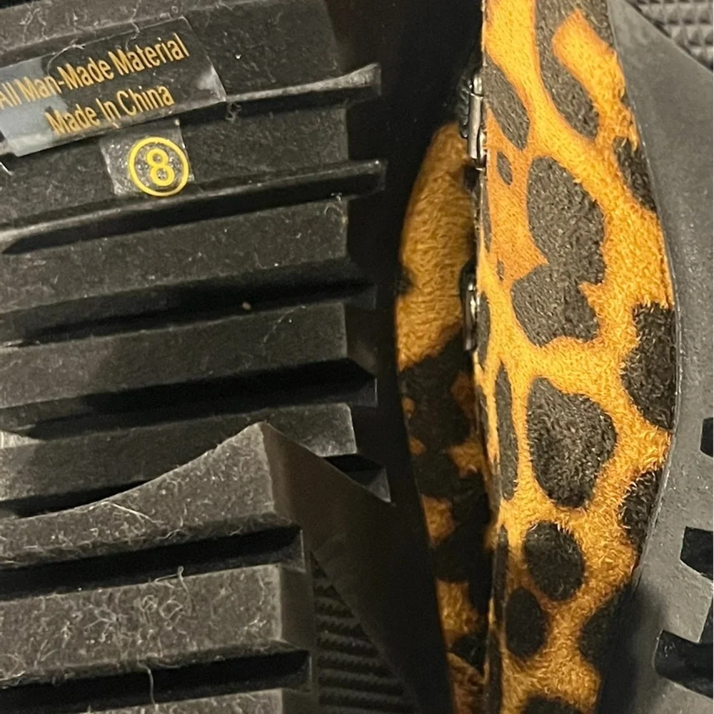 Platform Leopard Print Ankle Boots with Black Laces Size 8